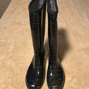 Henry Ferrera rain boots. Black and brown women’s size 7.
